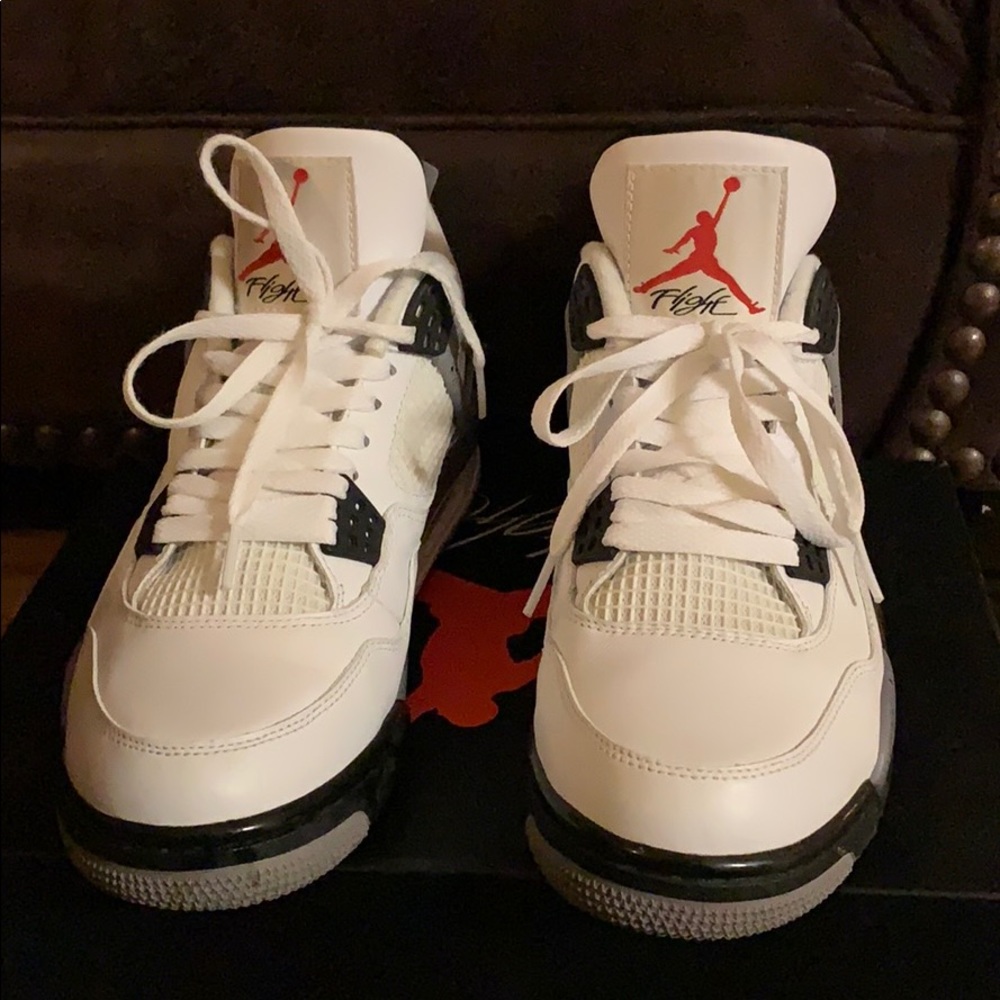 Jordan retro 4 cement